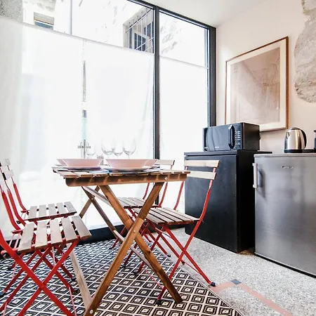 Apartment Palazzo Del Pero - The House Of Travelers
