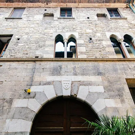 Palazzo Del Pero - The House Of Travelers Como