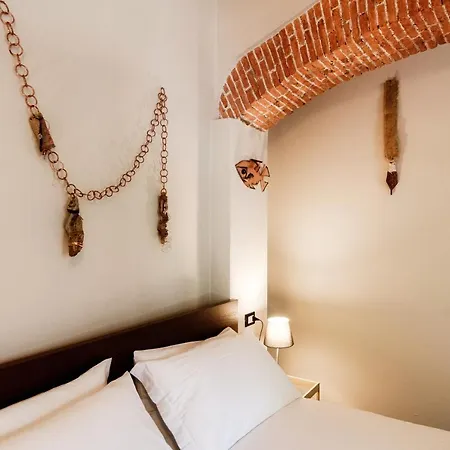 Palazzo Del Pero - The House Of Travelers Apartment Como
